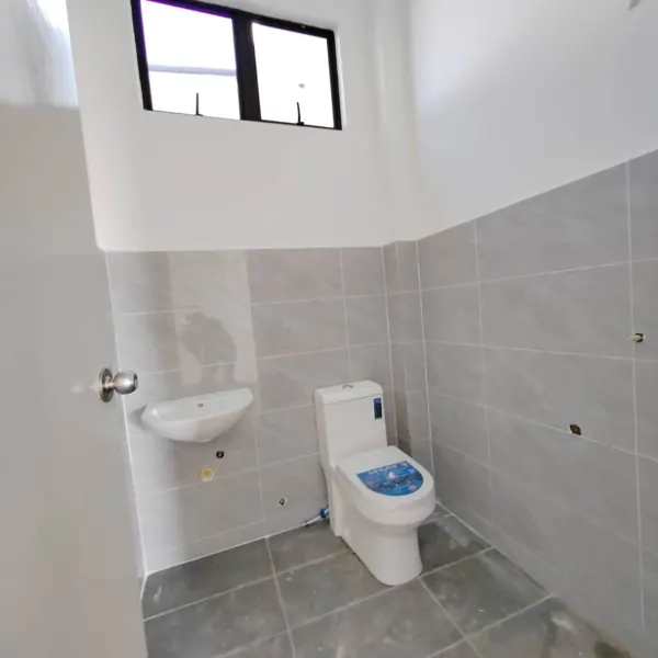 Serelyn Avenue, Indera Mahkota 14, Kuantan – gambar 8
