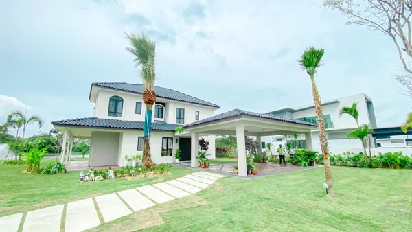 The Lakes, Bandar Tasik Idaman, Ipoh – gambar 1